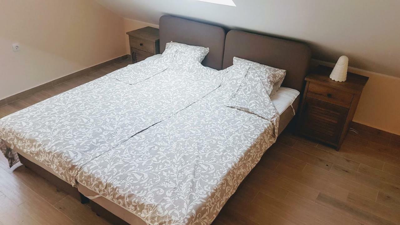 Monika Apartment Tivat Exterior foto